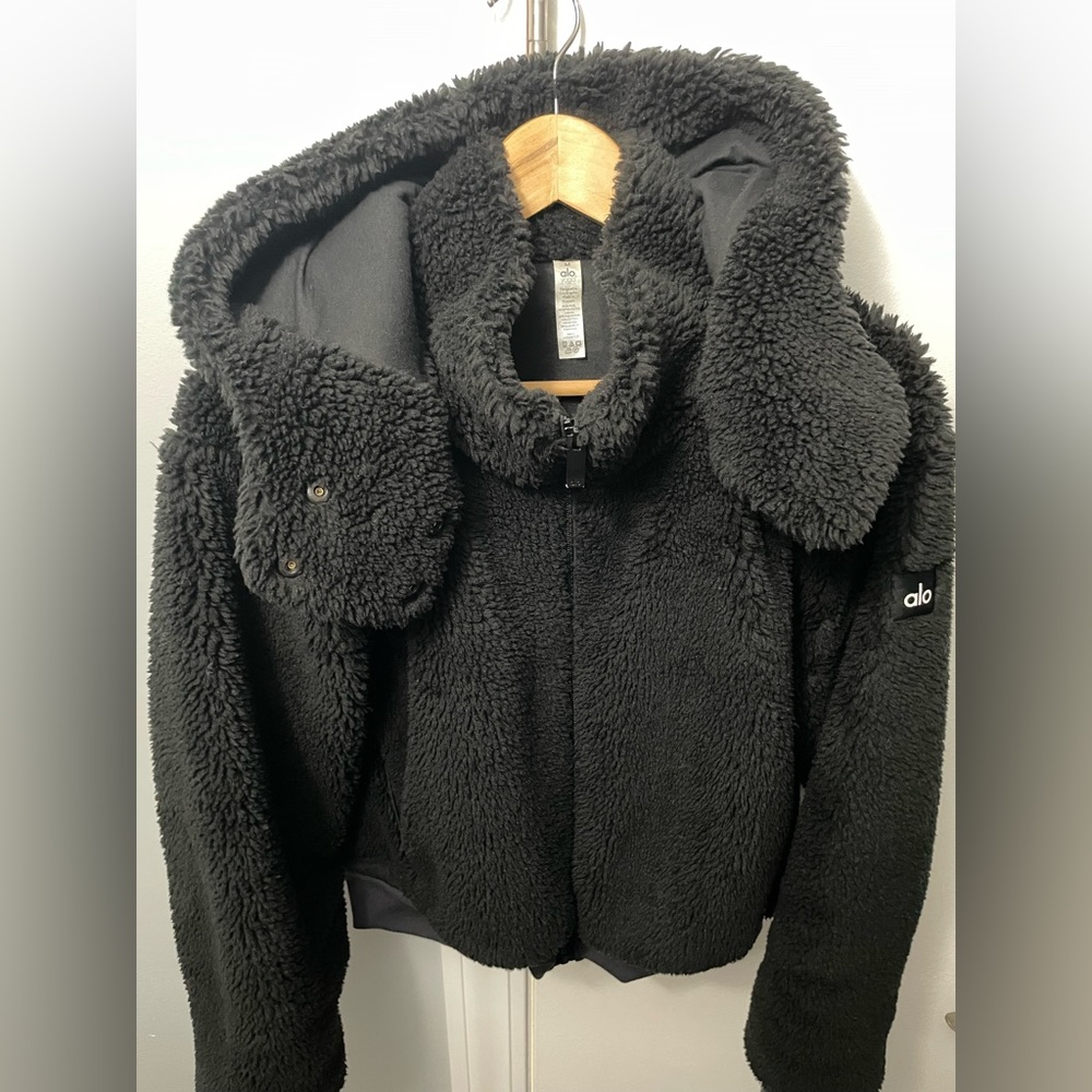 EUC: ALO Yoga Foxy Sherpa Jacket WMN